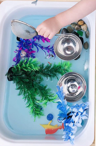 Water/sand sensory table with wooden lid