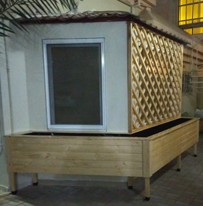 Custom fitted garden planter with trellis - Please contact us for custom furniture quotations