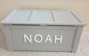 Toy Box Noah