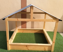 Sandpit house (with or without lid)